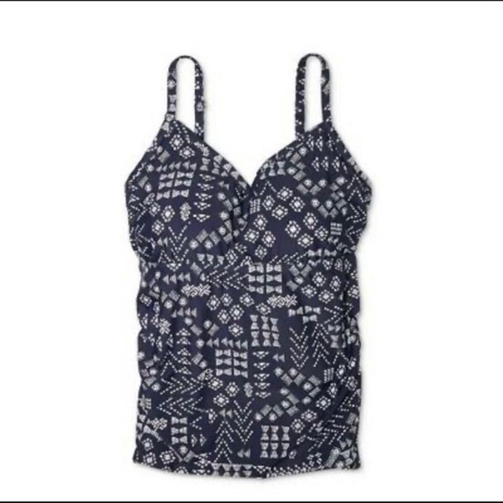 Kona Sol swimsuit tops size 18W (#29)